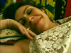 Tranny Nailing A Pregnant Kitty