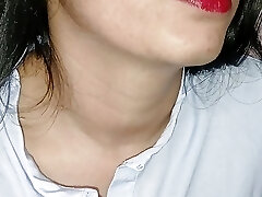 Indian Slim Dame Peeing pee porn sex video