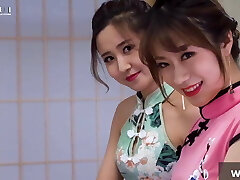 The sumptuous feet of Cheongsam sisters