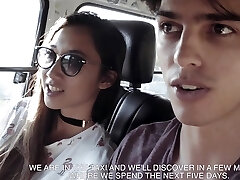 Asian girlfriend Luna X gives a luxurious oral job on the beach