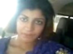 hot indian girl flasing her boobs and pussy to bf at car