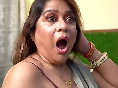 18yrs Cute femmes join in stepmother sex program! Indian Swapping Sex
