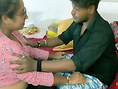 Bhabhi finds porn movie in her Devar Mobile! Horny Bhabhi Lovemaking