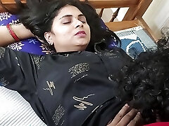 Tee-shirt and lungi removal and lingerie only ass lick and boobs kiss warm romance of Vaishnavy and Sharun Raj, Mallu hot couple