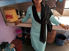 20yers old Indian Desi seal pack girl was har fucked by boyfriend first time pain full sex