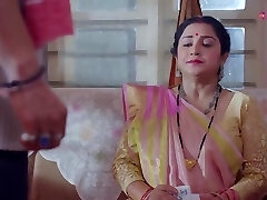 عجیب و غریب, فیلم, عجیب و غریب تنها در اینجا