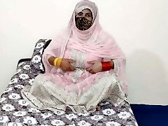 Killer Pakistani Bride With Big Tits Fucking Pussy By Faux-cock in Wedding Dress