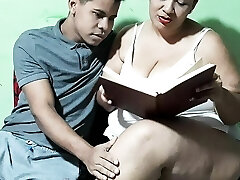 visito il vicino nel suo appartamento, le mancava la sua deliziosa figa