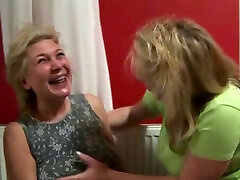 Mature super-bitch too buzzed to be aware of what is happening