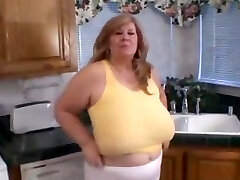 More snack time with mother