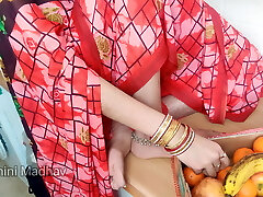 desi fruit selling lady penetrated hardcore by customer
