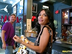 MilfHunter - Lip service