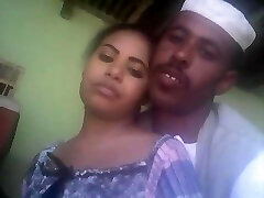 sudanese shy flash body