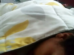 moglie che succhia cazzi la mattina presto