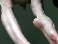 Hot Flexible Granny Goldsole57 Shows You Her Incredible Sumptuous Legs