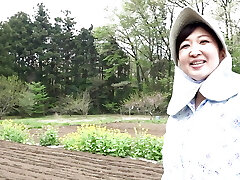 KRS175 Colossal Boobies Mature Advent 07