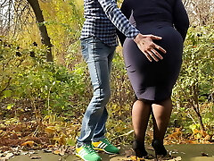Favorite mommy-in-law pisses like a mare next to her son-in-law