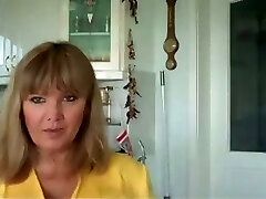 Mature blonde housewife flashing her hairy old cooch on cam
