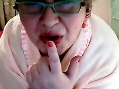 BBW granny on webcam teases me with faux blowjob session