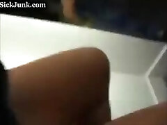 How Women Can Make Shopping More Fun For Men.flv