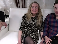 FamilyScrew Nutting Together As A Family At A Swingers Club