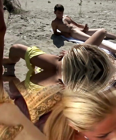 Voyeur Beach Fisting - Your free beach tube videos : hawiai porn - nude beach