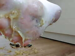 Banana Crush in White Pantyhose Banana Crush in White Pantyhose