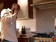 piccolo aprile paisley scopata da un grosso cazzo nero da antonio