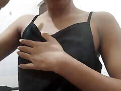 सुंदर 5mensex porn उसके बालों बिल्ली के साथ धारा निकलना