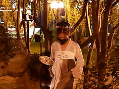 The ancient costume is extremely outdoor leakage, and the photographer can&039;t stand it and dry it directly