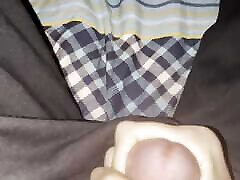 Jerk off hairy white cock