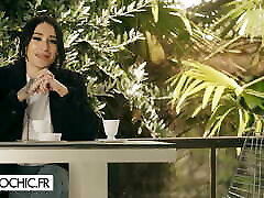 充满激情的性爱与萝拉贝鲁奇