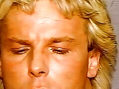 复古口交与一个热黑发