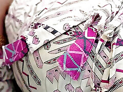 मेरी night desi oil बड़े स्तन के साथ खेलते हैं ।