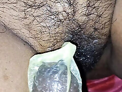 新的身体服务视频屁股和阴部。 最新的裸体xhashmaster视频由sabita和babita色情赤裸裸的妇女他妈的视频