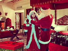 Granny Carmen Claus: The Classic Cocksucking Christmas Concubine 12 19 2024 CAMS2M