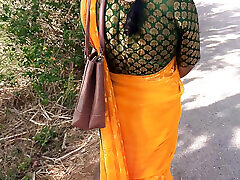 तान्या piss granny rimjob रास्ते में एक अजनबी द्वारा छोड़ दिया गया था