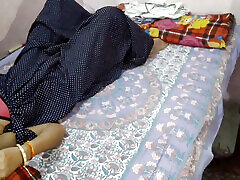 Indian desi cute bhabhi ke saath devar full enjoy fucked couple kusagana sexx video