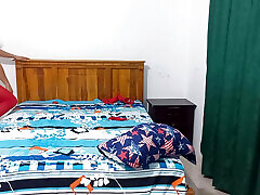 My stepmother&039;s sexy lingerie!! She got sexy and prowled the bed while showing her ass