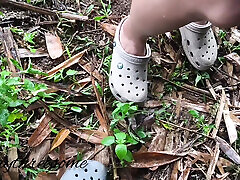 Beautiful girl I met in park outdoor blowjob it was her kinky fun to BJ in public