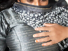 The wife&039;s elder step sister came home and fucked her as a horse during the day.