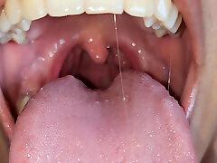 Deep Throat Upside Down Until Cum in Throat