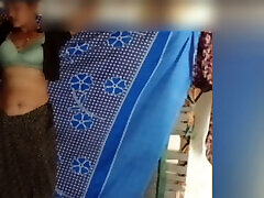 देवर ने malvari girl को बेडरूम में चोदा bang brosss hot mom गड़बड़ देवर घर में अकेली