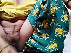 Jiju viral Saali MMS Hairy pussy clean shave Indian desi girl pussy, School giirl pussy Shaved, desi girl ke chut ke Baal