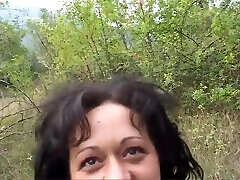 она получает потрясающий трах на открытом воздухе