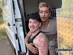 Sucking off Thug Dl Homie Car Fun Hardcore Gay