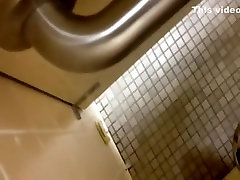 Voyeur jerks off to a pissing blonde