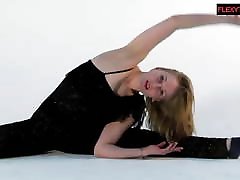 Sofya with big saggy tits does hot gymnastics