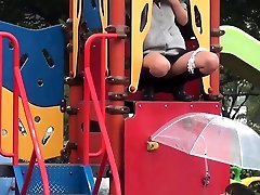 Asian teen public pissing