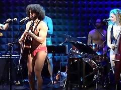 homme en slip pour branlette gay voyeur